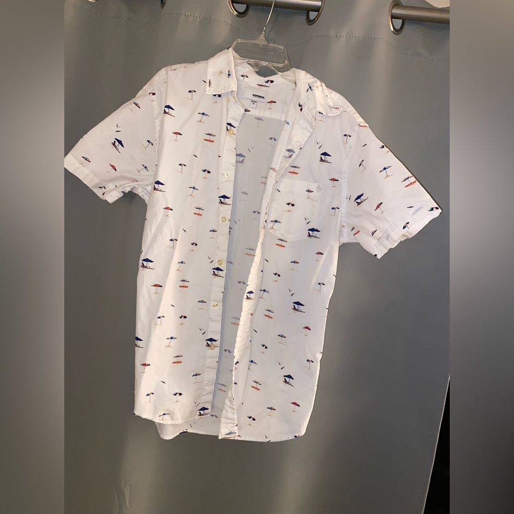 Men’s button down size M